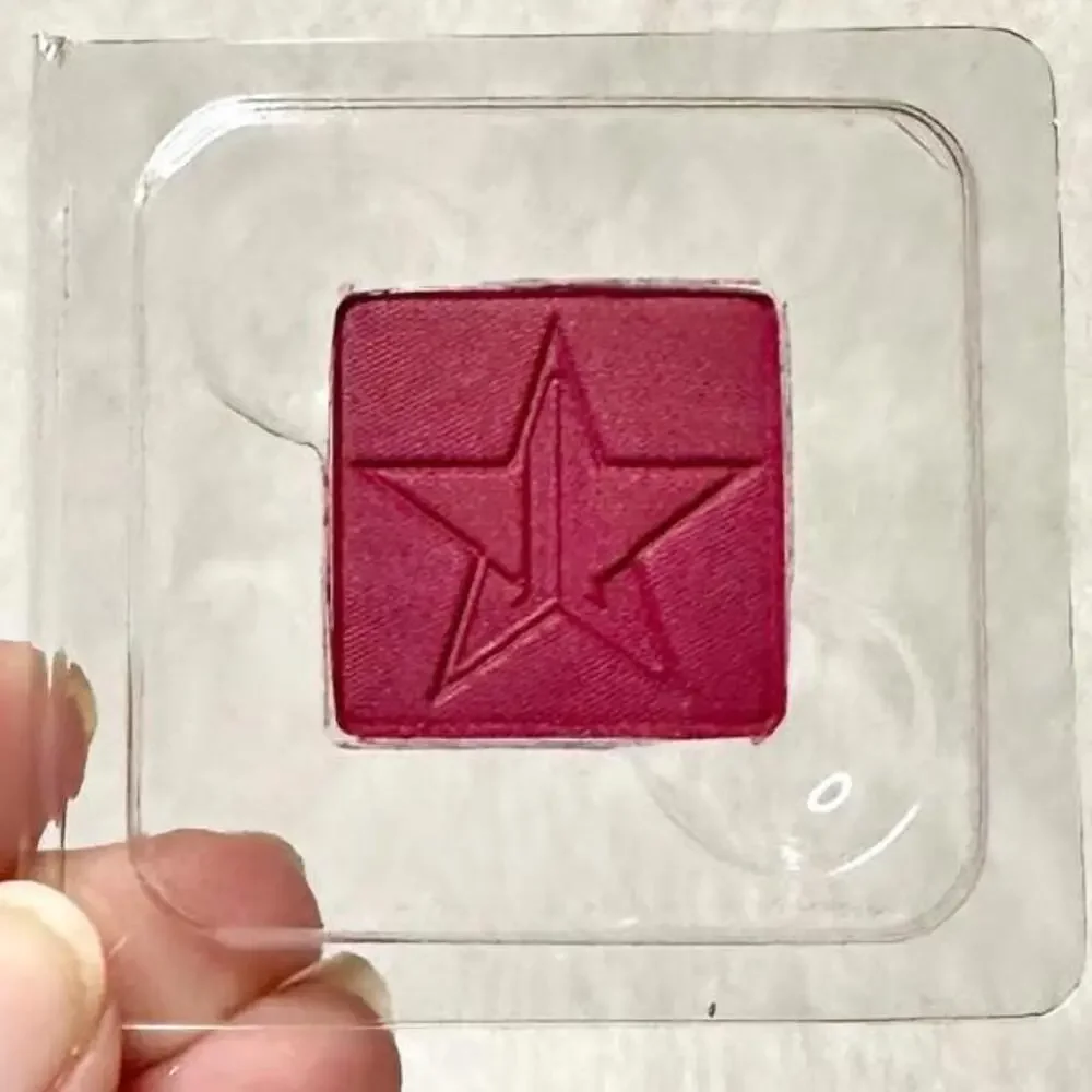 NIB Jeffree Star Pressed Pigment Artistry Single in Fresh Meat 1.5g